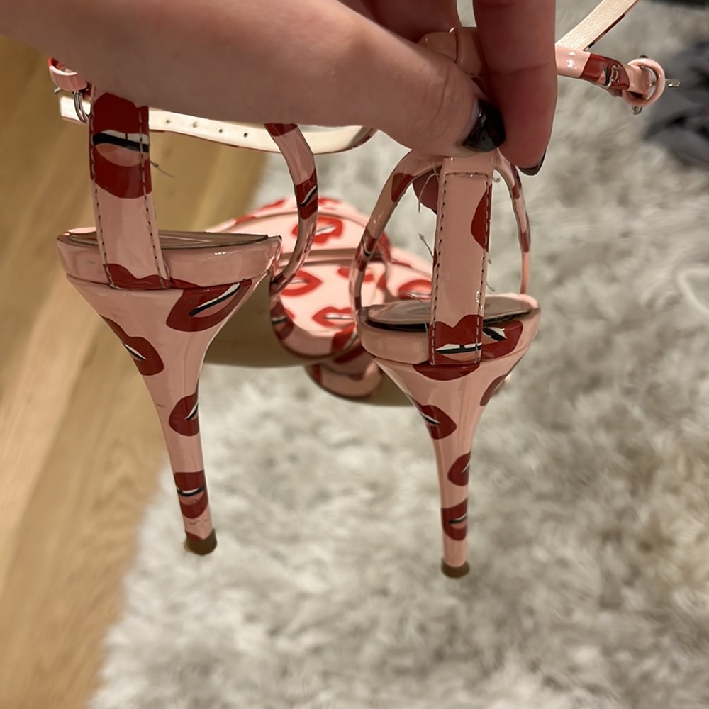 Lips heel - Picture 5 of 6